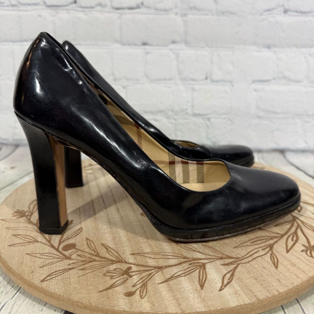 Burberry Black Patent Leather Pumps Heels Women's US 7.5 Nova Check Lined Italy - Picture 2 of 16